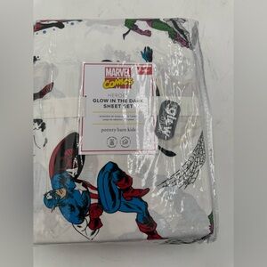 POTTERY BARN KIDS Glow in Dark Marvel Comics Heroes FULL Sheet Set -